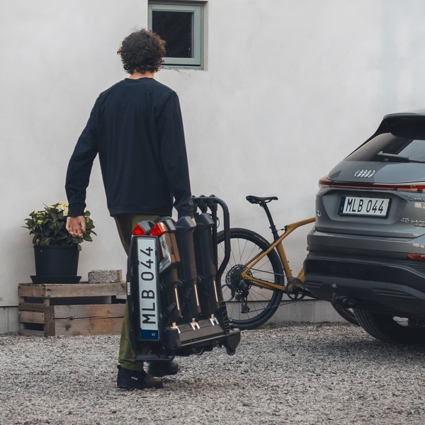 THULE Velosipēdu turētājs uz sakabes āķa EasyFold 3 2bike 13 pin | 944100